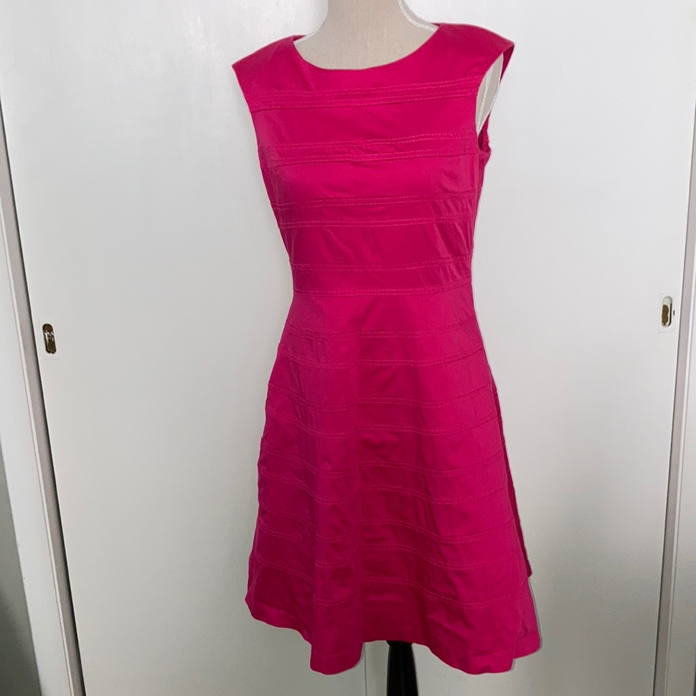 Elegant Pink Sleeveless Dress